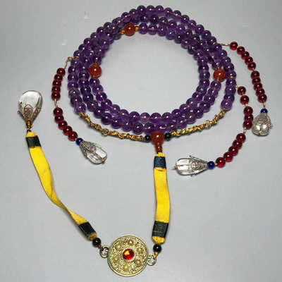 天珠藏區天然紫水晶朝珠尺寸：10mm108顆朝珠周長大致在130至170厘米之間，主體由108顆珠子組成，意寓1 ZK3579