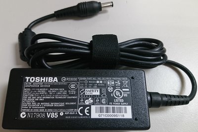 全新 TOSHIBA 東芝 變壓器 PA3743U-1ACA 19V 1.58A 30W 5.5-2.5mm