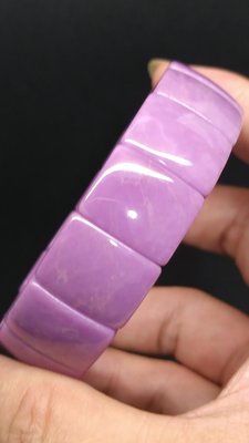 天然無染 6A美國紫雲母手排 手圍18.5 紫雲母石