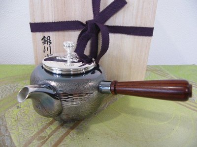 日本銀川堂　銀壺　銀瓶　1個約 270ｇ　紫檀手把銀壺
