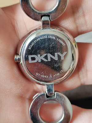 DKNY金屬女表日本回流DKNY女士金屬手表一只非常漂
