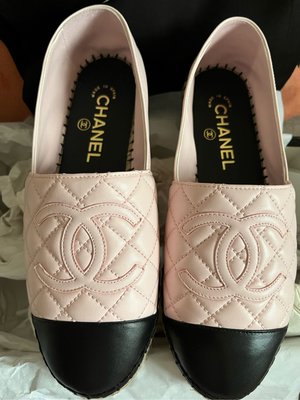 全新全配真品Chanel 香奈兒 2022SS新款粉色菱格草編鞋(鉛筆鞋）size 37