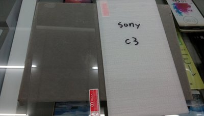 Sony C3過季玻璃貼出清~只要15元!!!有需要的快來【創世紀手機館】選購!!!