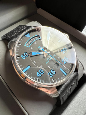 Hamilton漢米爾頓卡其航空系列PILOT DAY-DATE - AIR ZERMATT AUTO機械腕錶