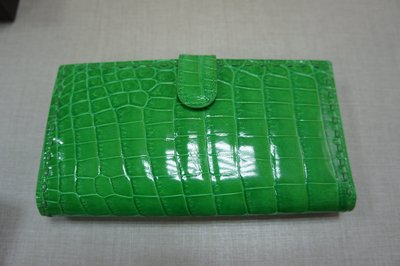 真品 Bottega Veneta 綠色 鱷魚皮  皮夾 中夾