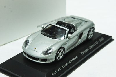 【特價現貨】保時捷博物館 1:43 Welly Porsche Carrera GT 2003 銀色