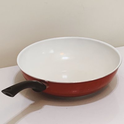 二手 平底鍋 紅色 白色 不沾鍋 炒鍋 九成新 由燦坤購入