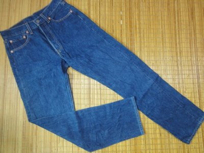 (抓抓二手服飾)  LEVIS  501  牛仔褲  美製  九成新   W28  (C494)