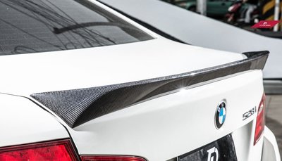 【政銓企業有限公司】BMW F10 V款 V牌 高品質抽真空 碳纖維 卡夢 尾翼520 528 535 550 M5