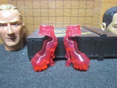 570J7娃娃部門 透明紅色女用垂珠造型高跟鞋一雙
