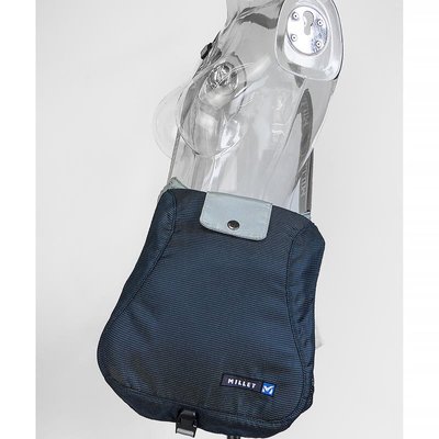 法國戶外品牌MILLET側背包 人體工學立體設計 容量可擴大