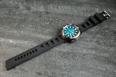 22mm收斜尾～黑色～替代卡西歐casio,seiko, JAGA,isofrane 潛水錶..原廠錶帶之防水矽膠錶帶