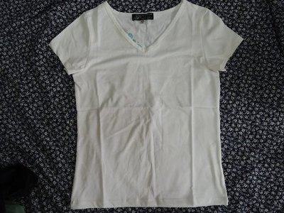 台灣製 LIBOLON 白 色短袖涼感衣 全新出清 M號