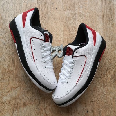 R'代購 Nike Air Jordan 2 Retro Low Chicago Bred紅白 832819-101