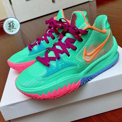 Nike Kyrie LOW 4 EP 粉色 綠彩 刺繡 彩蛋 籃球鞋 CZ0105-300