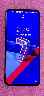 華碩ZenFone 7  型號: ZS670KS 6.67吋 5G+4G雙卡雙待 Android 12  4800萬畫素 6G/128G 二手 外觀九成新