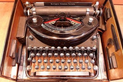 已讓藏【醜老闆選物】1935年 美國 古董 REMINTON NOISELESS 7 打字機 收藏 陳列 擺設 稀有