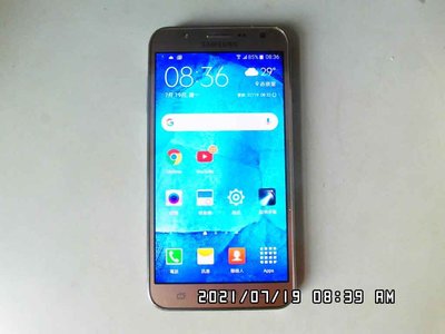 金色 Samsung Galaxy J7(SM-J700F)4G LTE 雙卡雙待 5.5吋 16G ROM 保固3個月