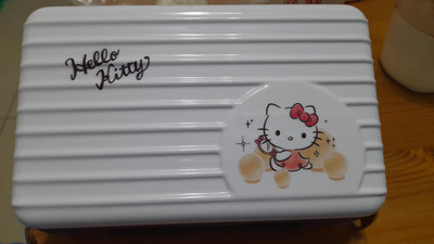 Hello Kitty 過夜包