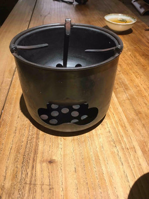 日本** 鐵地圓筒碳爐 火爐 酒精爐 內堂銅質鑄造精細 手感