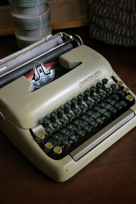 美國產smith corona老式純機械打字機，全金屬機身，