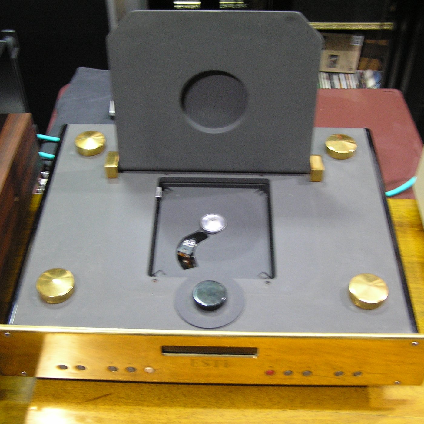 ESTi 王盤（CD轉盤） 使用PHILIPS CDM-4 附代用遙控器 | Yahoo奇摩拍賣