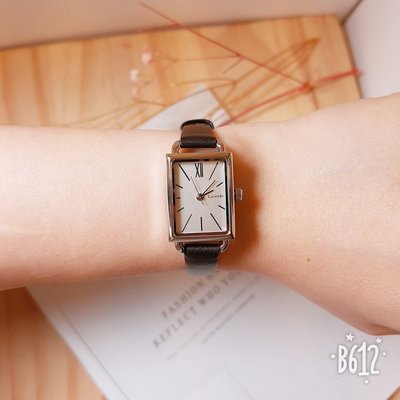 韓國❤️Lavenda 復古 小方框 刻度 皮質 造型錶 手錶【Verina's韓系美飾】