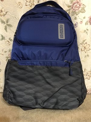 美國旅行者AMERICAN TOURISTER三層拉鍊電腦後背包