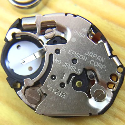 日本原裝 Epson Y121E 手錶 機芯 錶芯 3針 附龍芯 把桿 電池 鐘錶維修 鐘錶零件