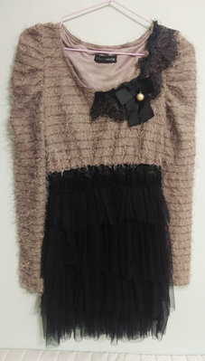 ↘降價↘99元 ↘百貨公司購入Lass amber   蕾絲洋裝 紗裙洋裝  禮服式洋裝
