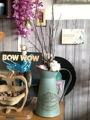 水藍 法式 浮雕 法式 花瓶 花器 單耳 仿真花 乾燥花 馬口鐵 鐵製 裝飾 佈置 藍色 批發 高桶 花桶 設計 花木馬