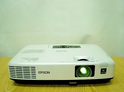 【小劉二手家電】EPSON 輕薄投影機,外觀乾淨,附線材,現場可測試 ! 29X20X7公分,EMP-1720型