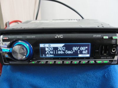 典藏專區"JVC"傑偉士KD-G845多變色單CD.MP3/前AUX /高音質//連換片主機24bit/印尼製品.