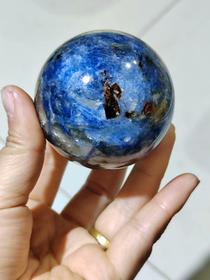 天然巴西藍晶石球  云母共生 大爆閃 有輕微手感 水晶 擺件 原石【紫竹齋】1579