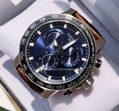TISSOT Supersport Chrono 藍色錶盤 棕色皮革錶帶 石英 三眼計時 男士手錶 T1256171604100 天梭腕錶
