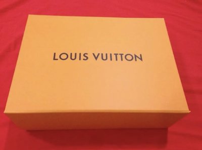 LOUIS VUITTON 原廠LV磁吸盒子袋子一套