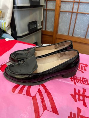 「 二手鞋 」 GREEN PINE 女版休閒鞋 39號（黑）鐵3-5