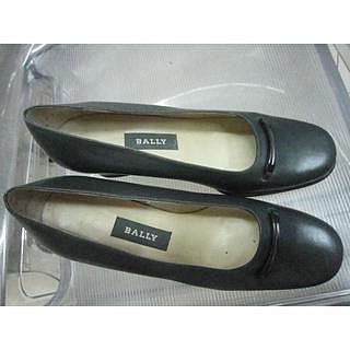 台北自售:英國製BALLY小羊皮女鞋跟鞋包鞋非國製lv義大利COACH格紋元起標Hermes CD MIU TODs