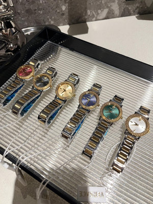 Leann代購~VERSACE 范思哲手錶女 金色鋼帶石英女錶 簡約優雅百搭 表徑28mm