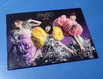 ｜親筆簽名CD｜→『S.H.E --- SHERO』→首批大包裝版CD+DVD