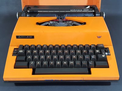[銀九藝] 早期 德國 阿德勒 ADLER 桌上型 機械式打字機