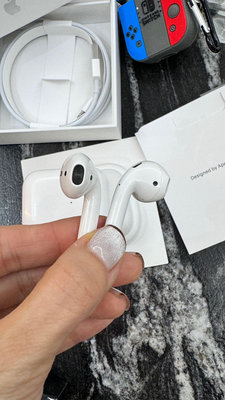 Apple AirPods 第二代 2019新款 原廠藍牙無線耳機 搭配無線充電盒 蘋果 無線耳機 藍牙耳機