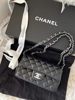 Chanel CF 20 cm mini 肩背包 黑銀鍊帶