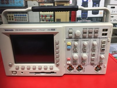 Tektronix TDS3032B Oscilloscope 300 MHz 2.5 GS/s 2CH 示波器 泰克
