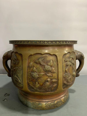 日本回流銅器火缽 茶道具  中古物品，難免有歲月使用痕跡，因