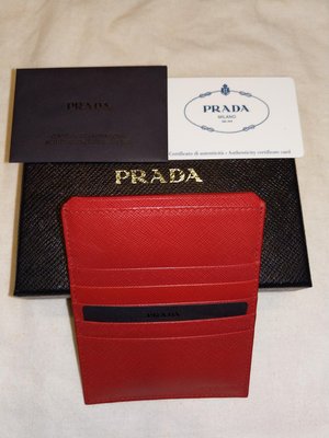 全新 PRADA SAFFIANO 紅色七卡防刮牛皮 名片夾 卡夾 證件夾 短夾 皮夾 皮包