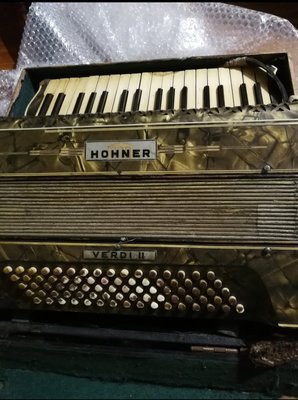 古董級HOHNER VERDI 老手風琴 銘馨易拍110MCLY01 極少見 擺飾 含原收藏老箱盒 如圖（老使用痕損等）