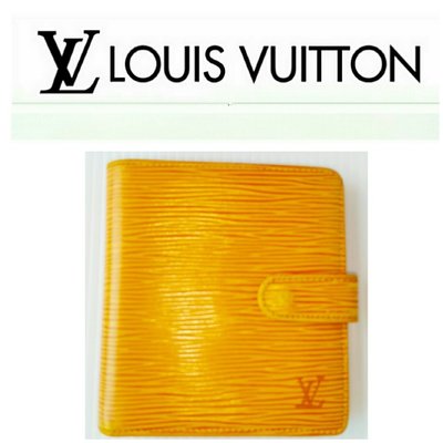 (售?)Louise Vuitton對摺 LV皮夾 5卡零錢袋EPI 短夾發財夾零錢包$489 1元起標有BV (勿標)