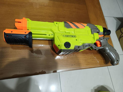 【銓芳家具】NERF Vortex Lumitron 軟彈槍 兒童玩具槍 衝鋒槍 射擊玩具 軟彈發射器 1130127