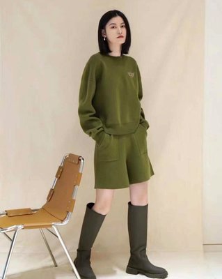 100％原廠 春秋新款清新綠色羊毛羊絨廓形針織套衫毛衣+短褲套裝女